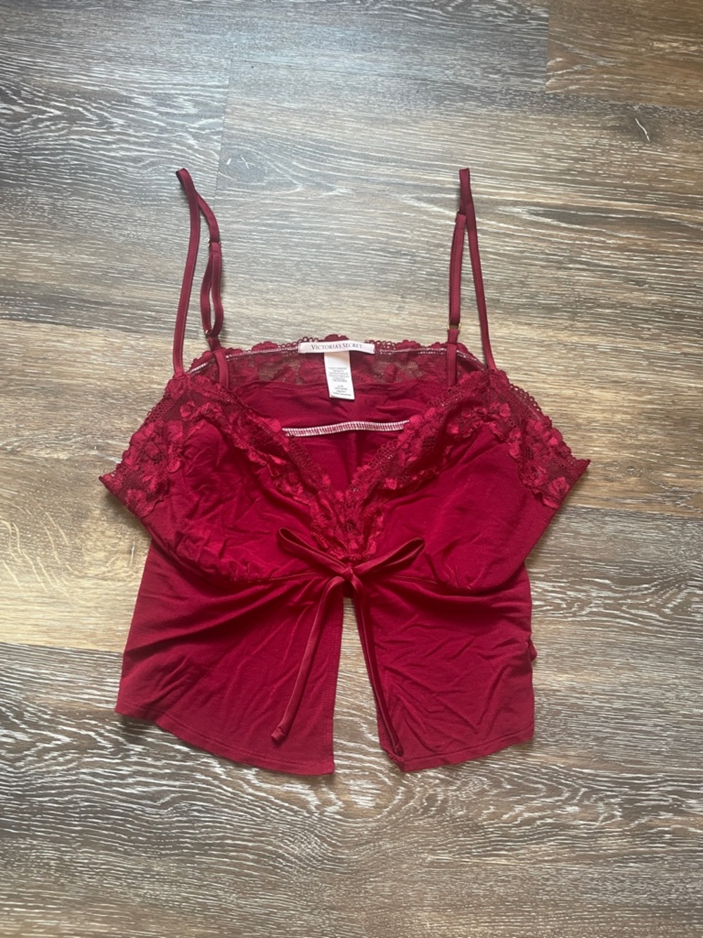 VICTORIAS SECRET lace top
